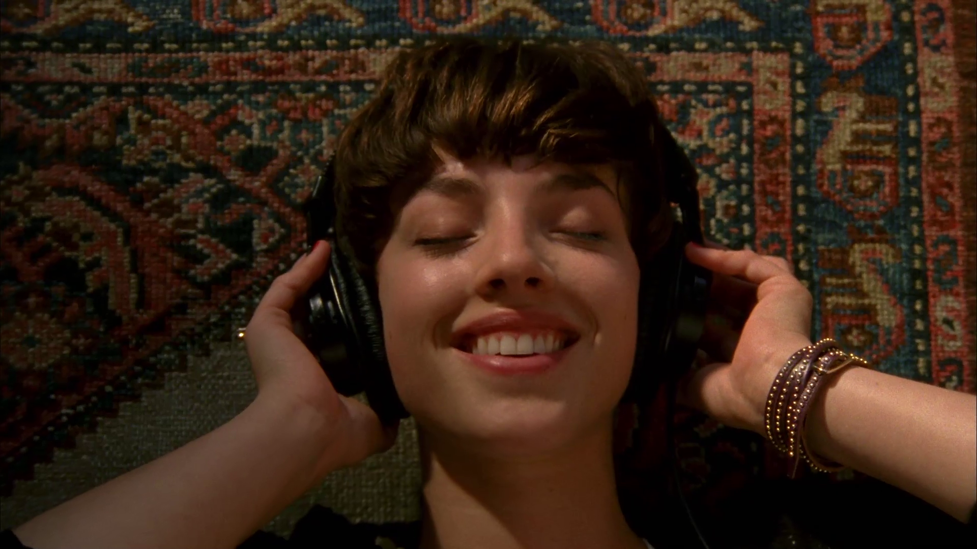 Quick Review: Nobody Walks (2012)