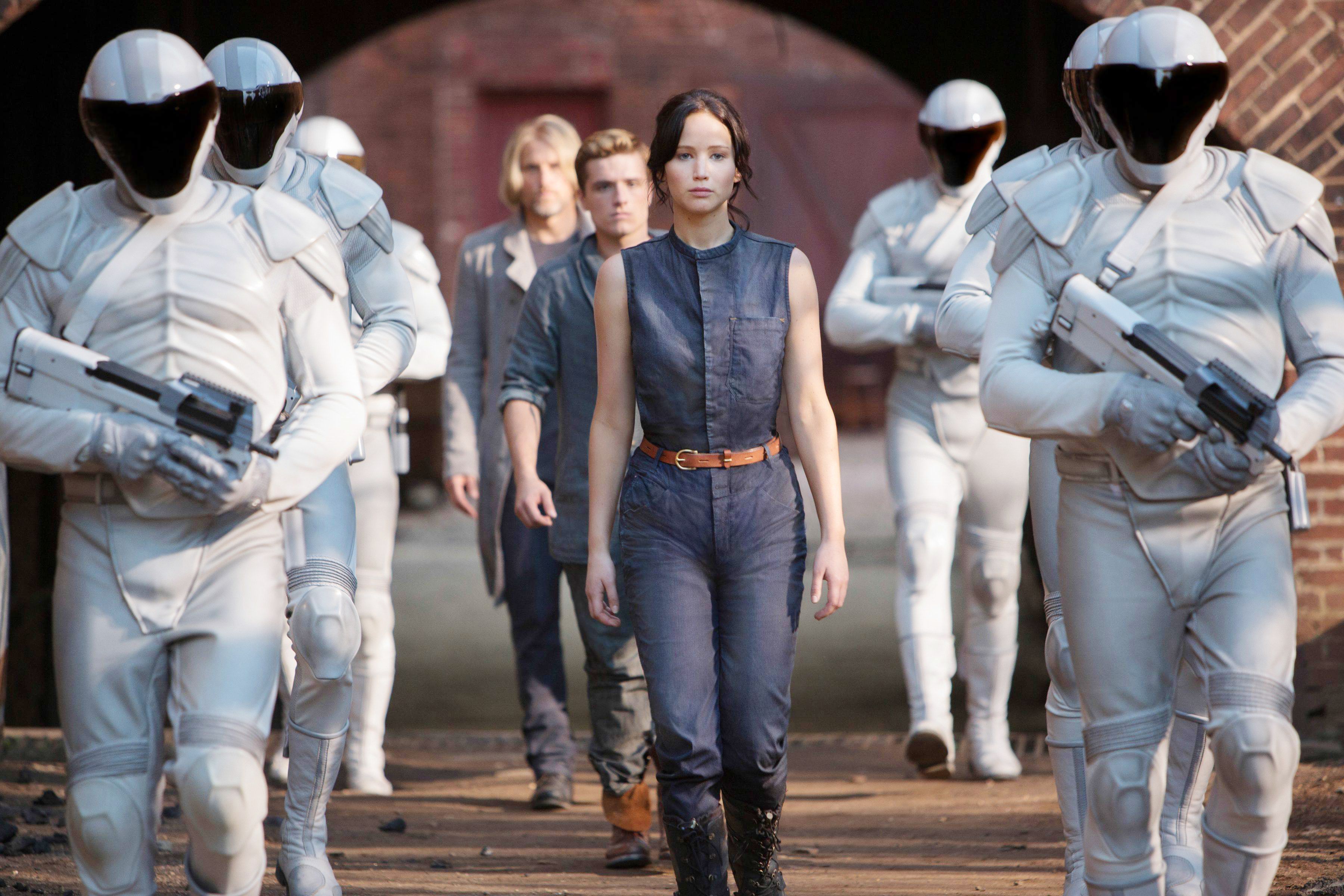 Movie Review: The Hunger Games: Catching Fire (2013)